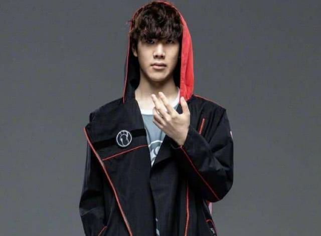 Fnatic 在 VCT 2025： EMEA 第二阶段中以 2：1 战胜 Navi