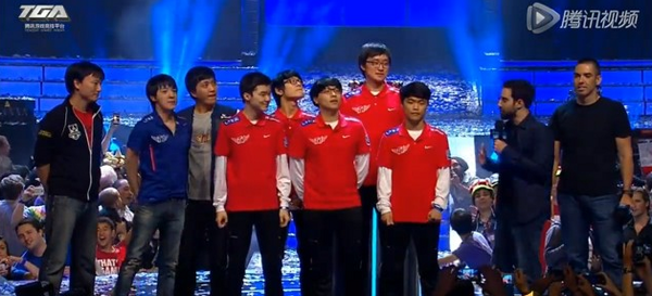 B8 击败 Fnatic ，而 Liquid 在 StarLadder Budapest Major 2025 Stage 2 中输给了 PARIVISION