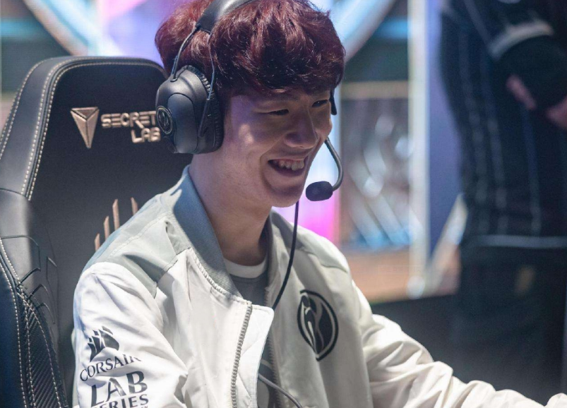 JDG发布赛季总结：长风破浪会有时，直挂云帆济沧海 我们明年再见