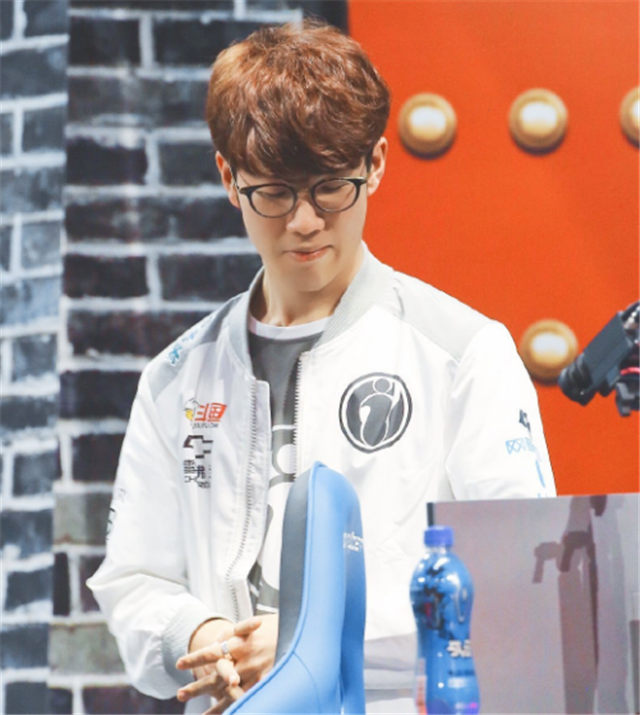 TyLoo 为 BLAST.tv Austin Major 2025 阶段 2 确保最终名额