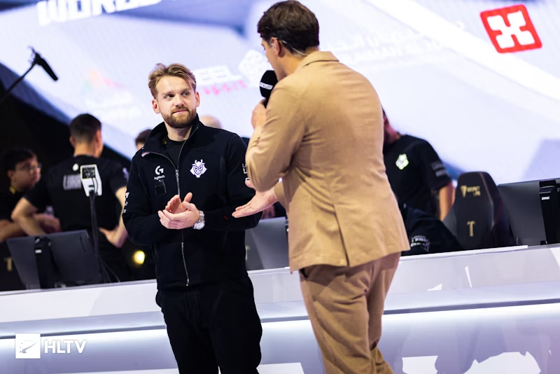 Beluga的Gnar擅长持续输出，而 Stay 的Jhin在整个过程中被无限狙击。 Team WE 在没有流血的情况下赢得了第一局。